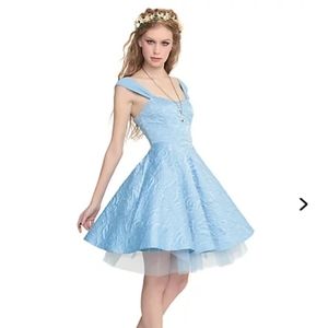 hot topic prom dresses